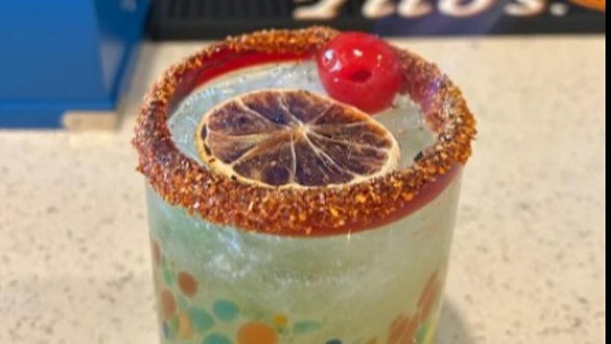 Images Hacienda Bar & Grill