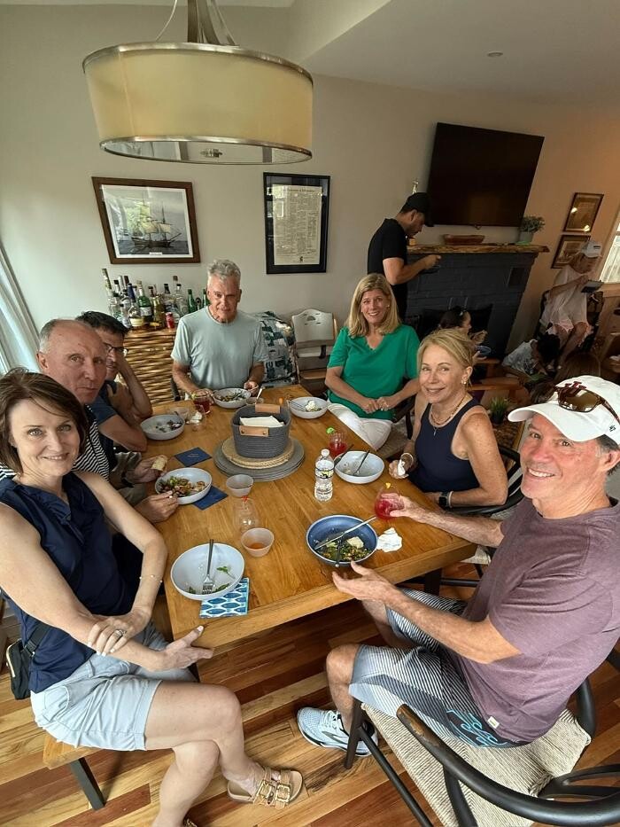 Images HBC Group at SERHANT.