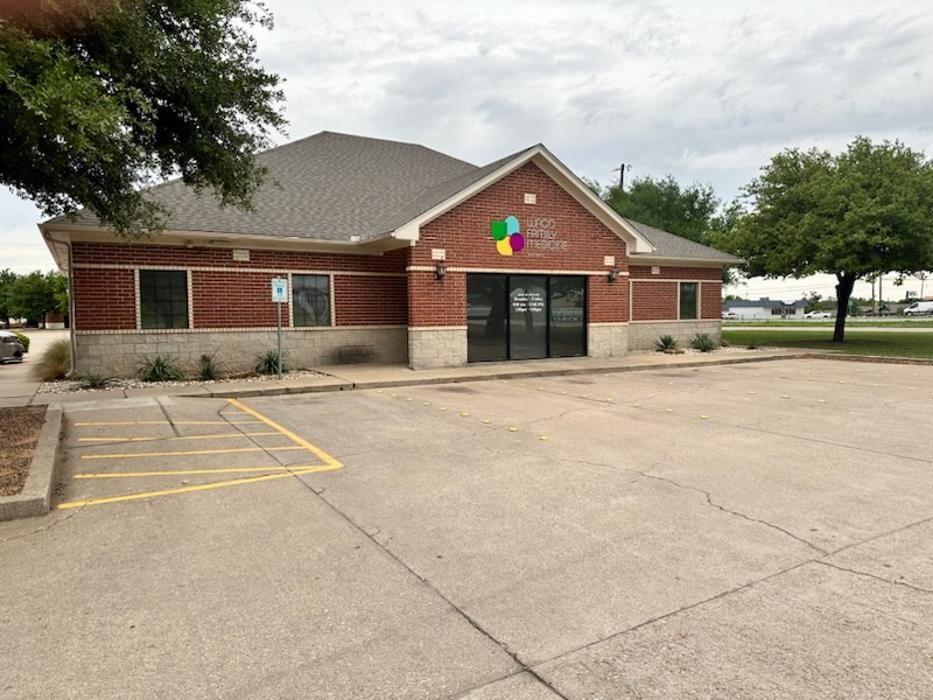 Images Waco Family Medicine - West Waco