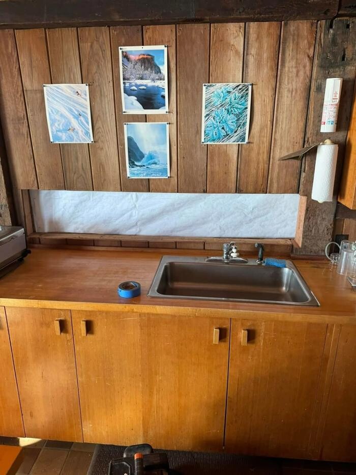 Images C & J's Custom Builds Inc.