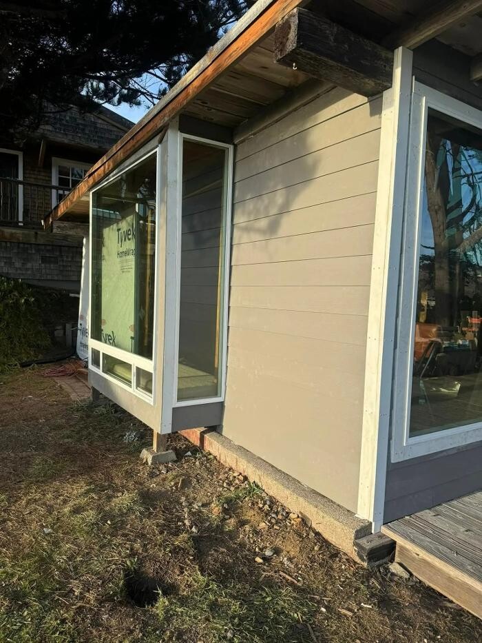 Images C & J's Custom Builds Inc.