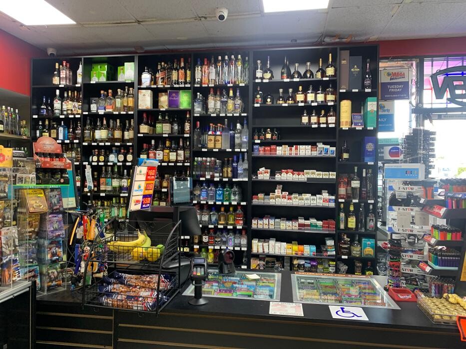 Images JERRY'S LIQUOR & WATER MARKET