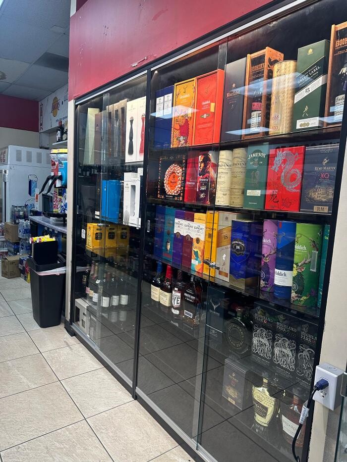 Images JERRY'S LIQUOR & WATER MARKET