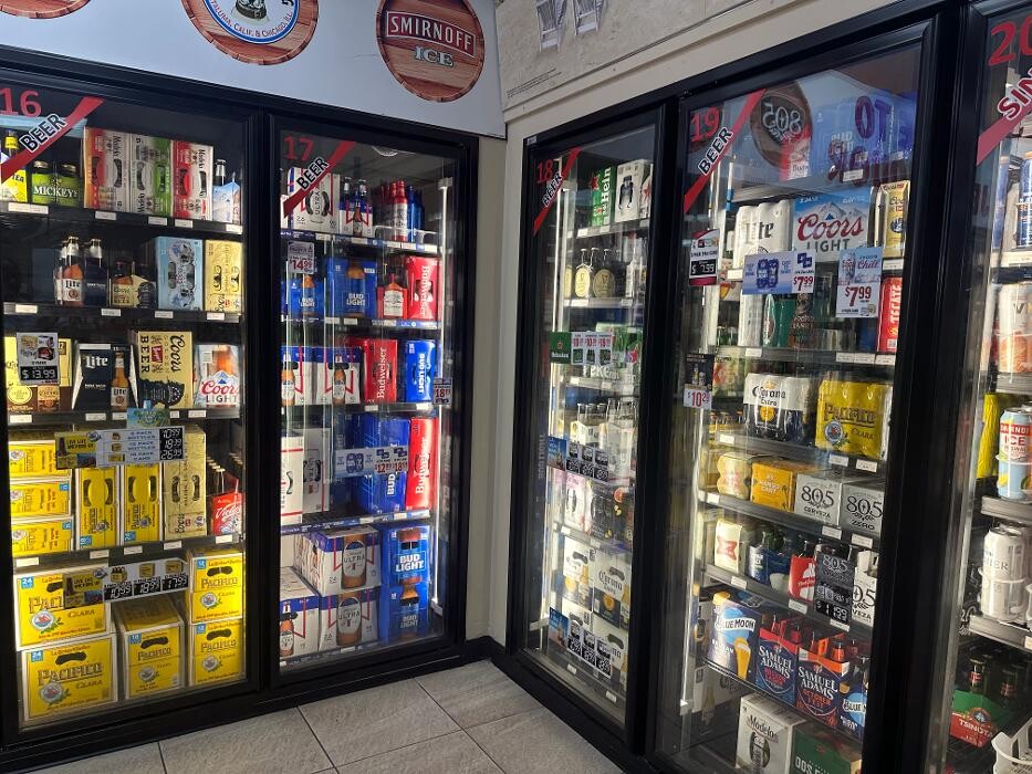 Images JERRY'S LIQUOR & WATER MARKET