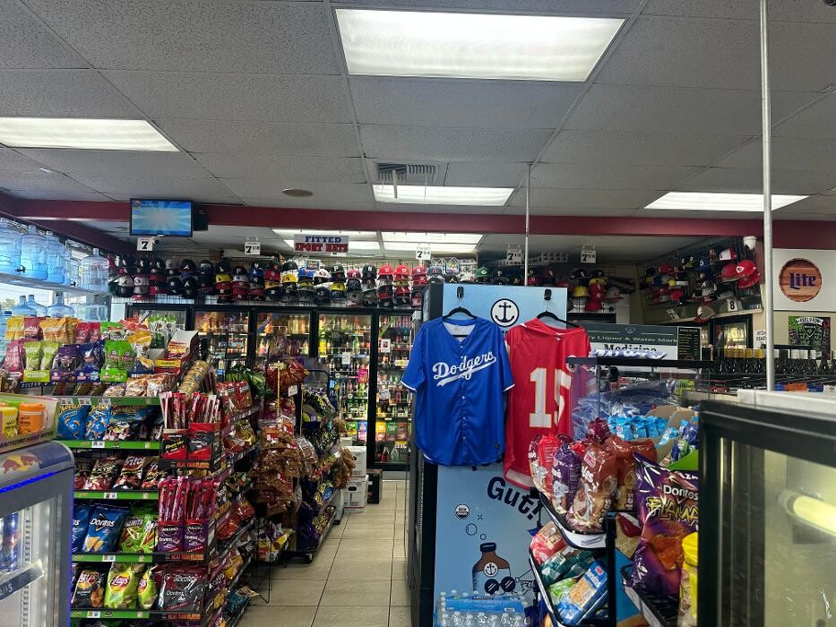 Images JERRY'S LIQUOR & WATER MARKET