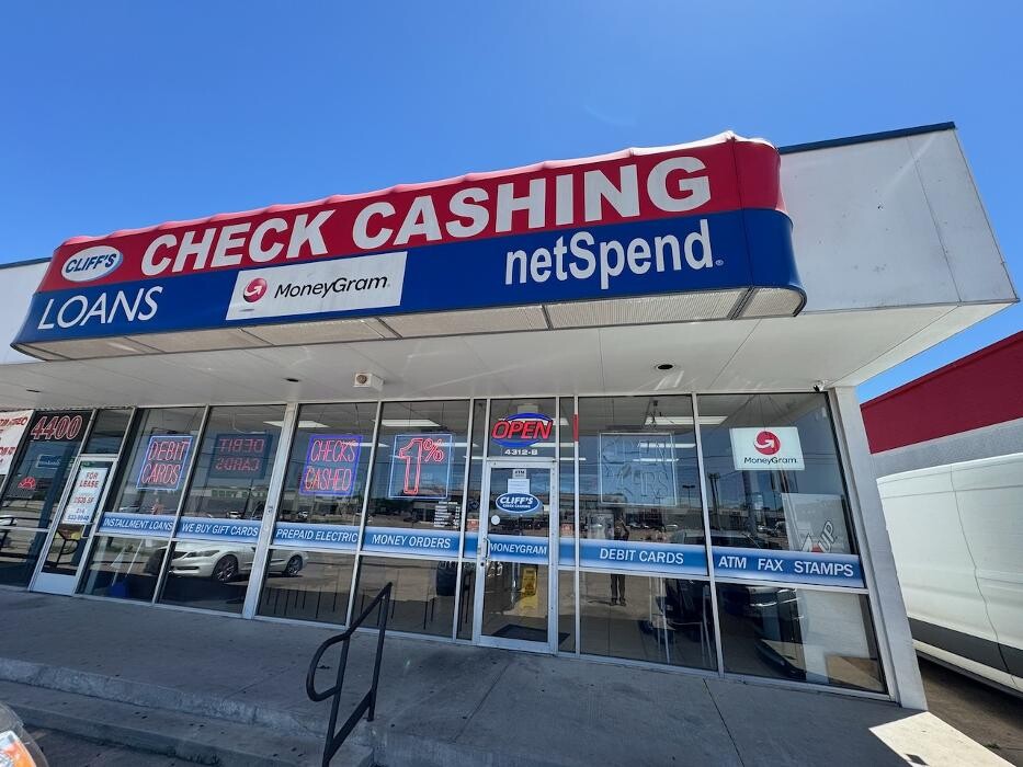 Images CoinFlip Bitcoin ATM - Cliff's Check Cashing #20 (Dallas)