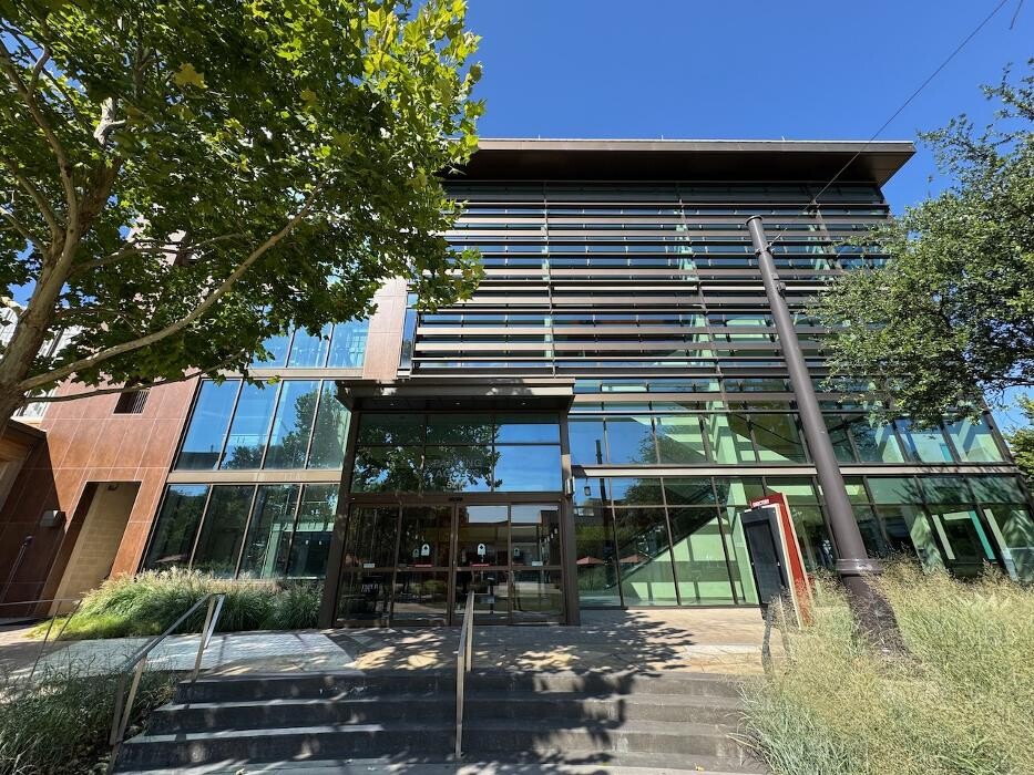 Images CoinFlip Bitcoin ATM - The Shops at Clearfork (Fort Worth)