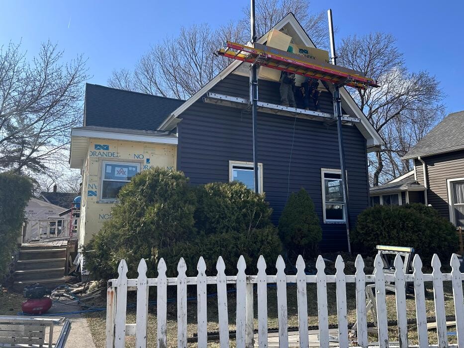 Images Eddie's Roofing & Exteriors, Inc