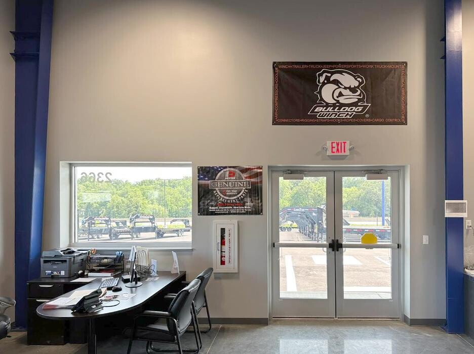 Images Nationwide Trailers - St Louis