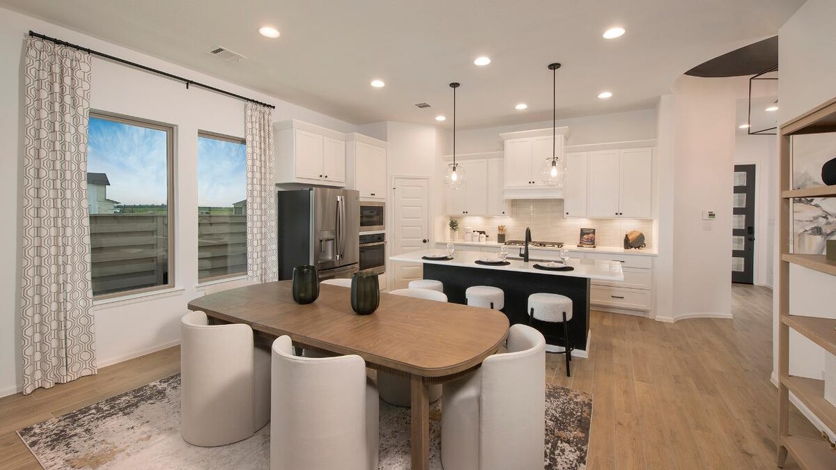 Images Perry Homes - Austin Point 40'