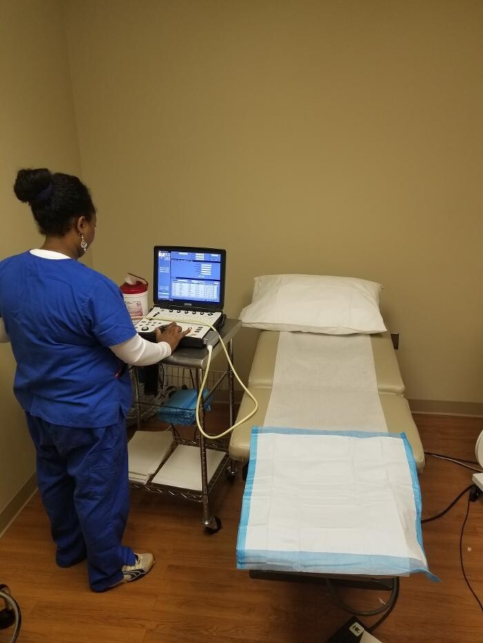 Images Center for Vein Restoration | Dr. Michelle Nguyen