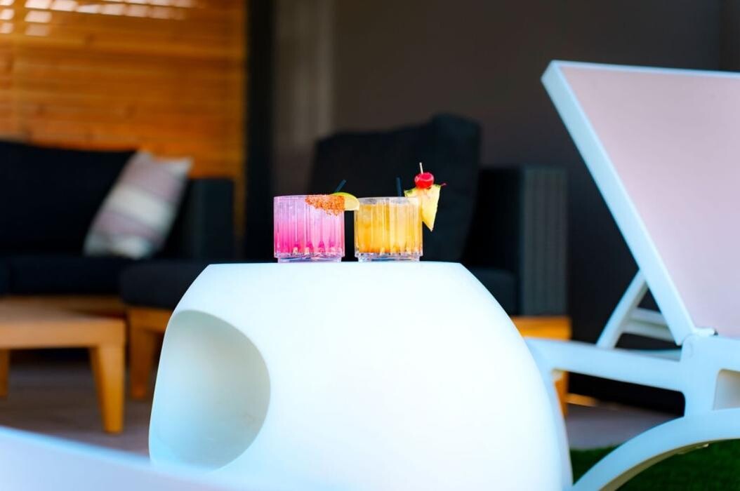 Images Revel Surf Bar & Grill at Cannon Beach