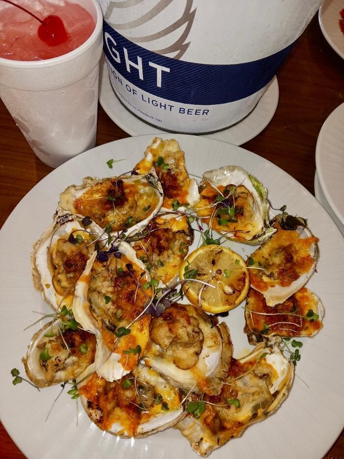 Images Hole 19 - Scratch Kitchen + Bar