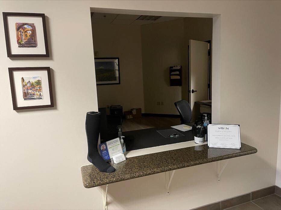 Images Center for Vein Restoration | Dr. Saina Attaran