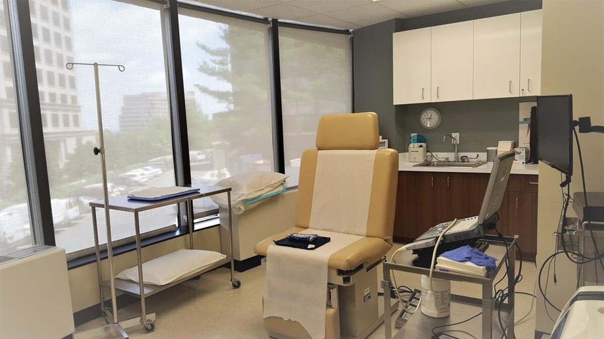 Images Center for Vein Restoration | Dr. Alfred Hurley