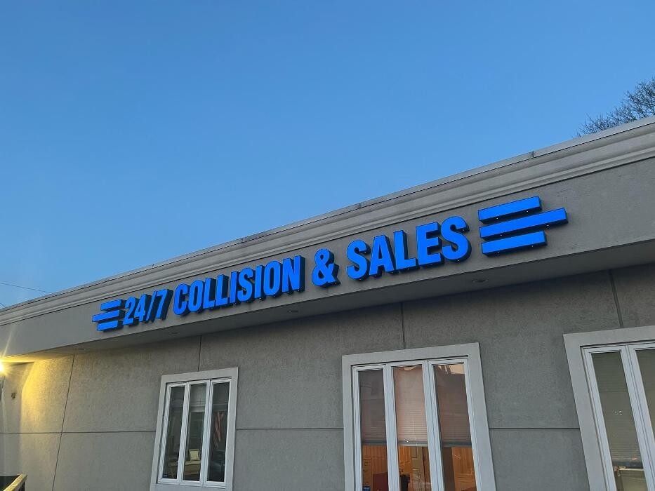 Images 24/7 Collision