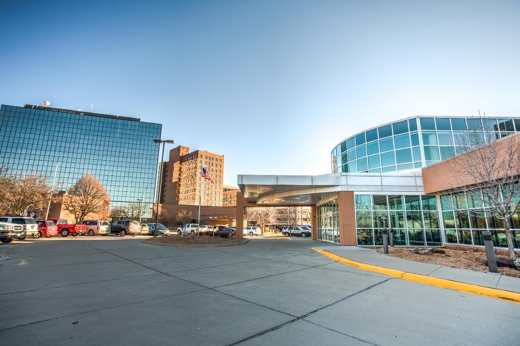 Images UnityPoint Health – St. Luke’s June E. Nylen Cancer Center