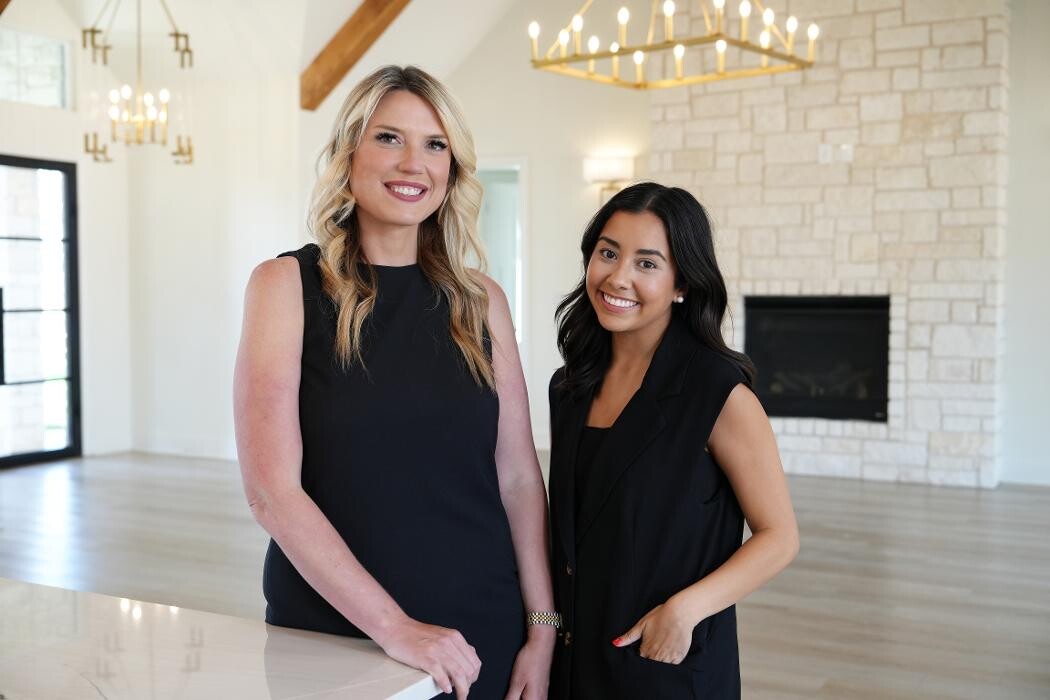 Images Ashley Irons - Real Estate Broker / Co-Owner