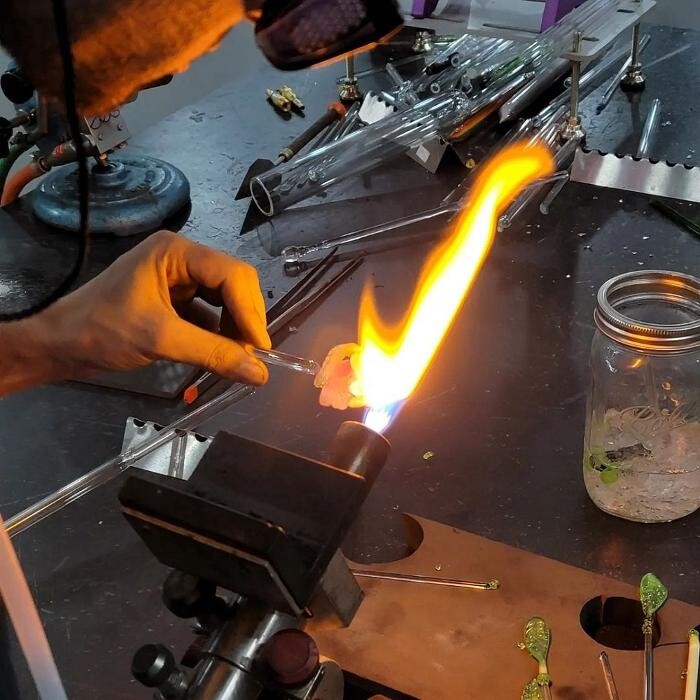 Images 710 Pipes - Smoke Shop