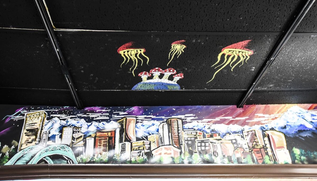 Images 710 Pipes - Smoke Shop