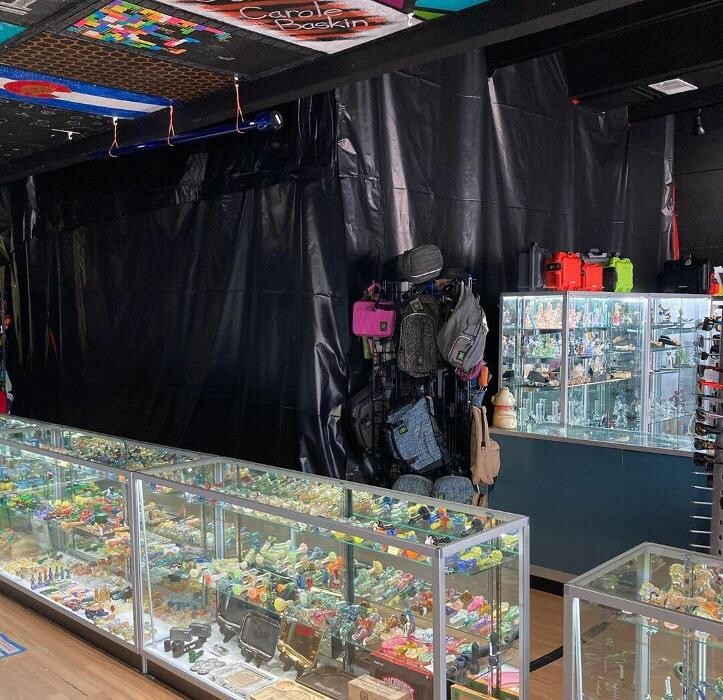 Images 710 Pipes - Smoke Shop