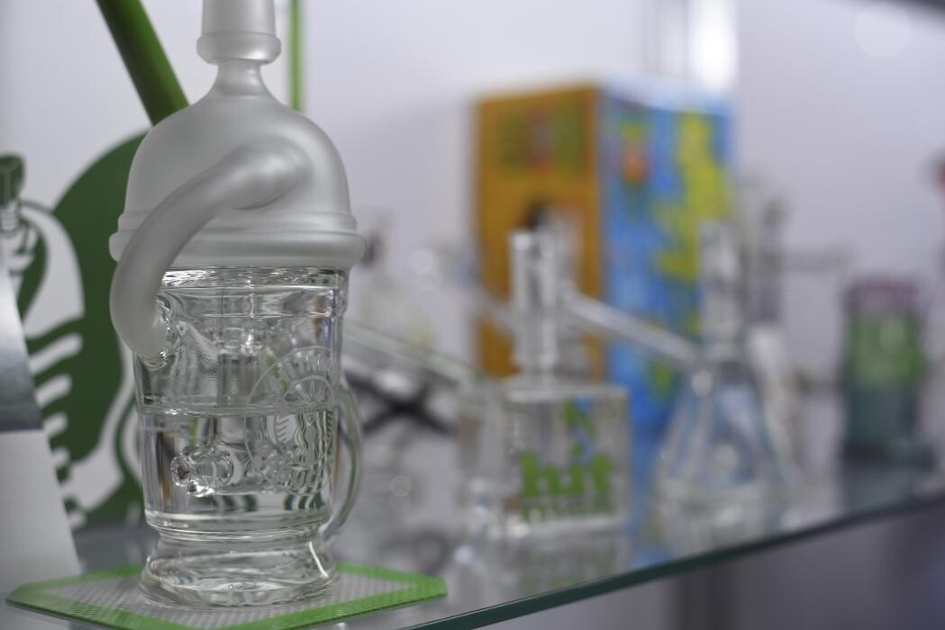 Images 710 Pipes - Smoke Shop