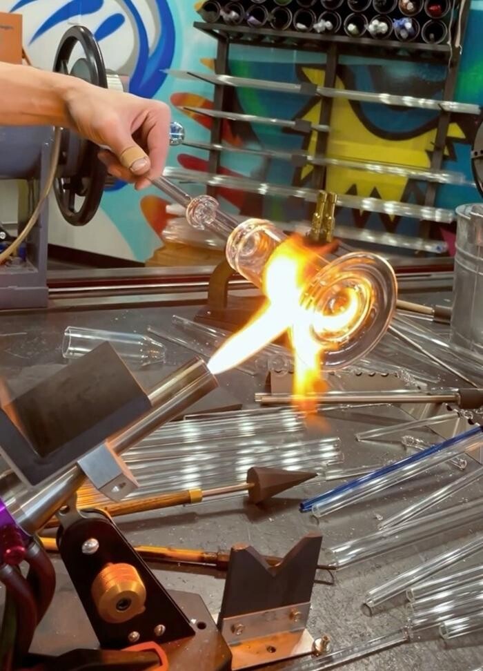 Images 710 Pipes - Smoke Shop