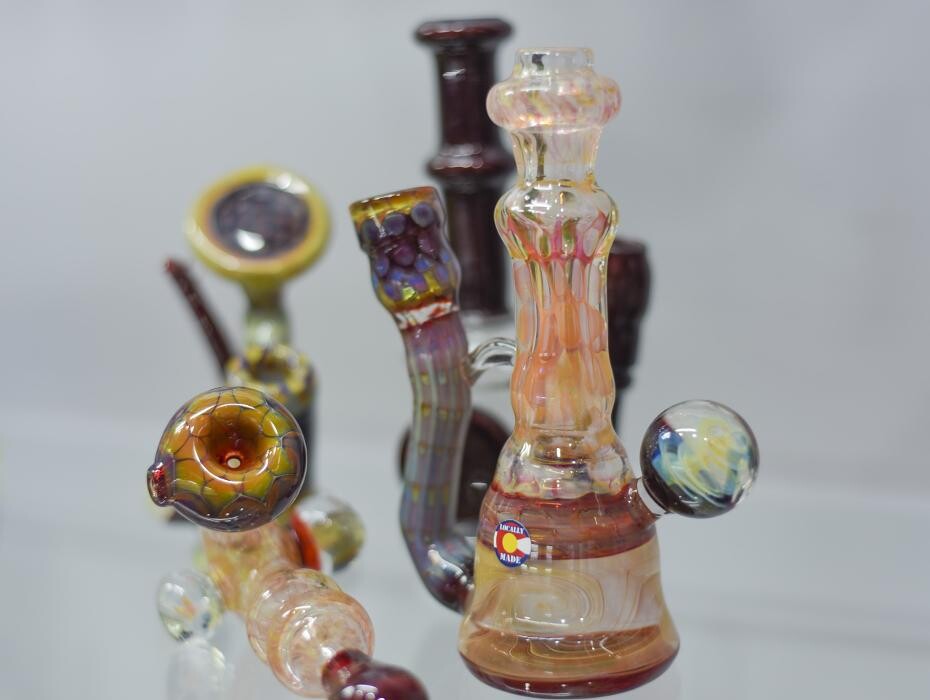 Images 710 Pipes - Smoke Shop