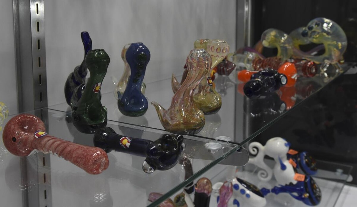 Images 710 Pipes - Smoke Shop