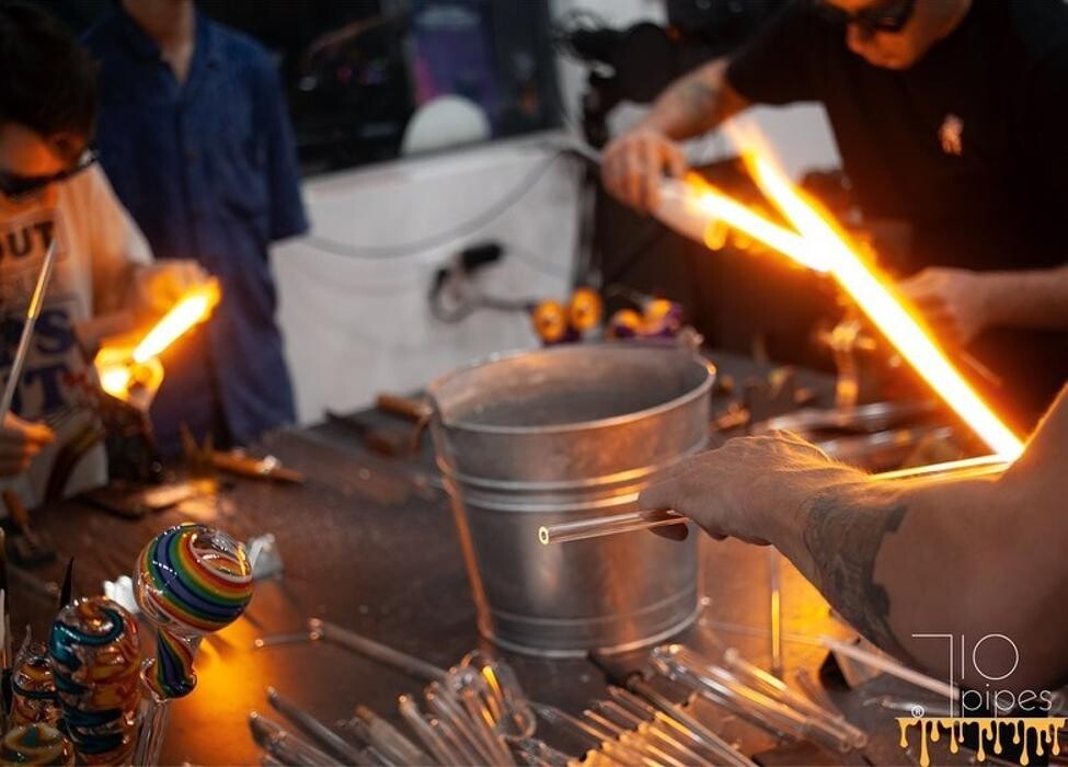 Images 710 Pipes - Smoke Shop