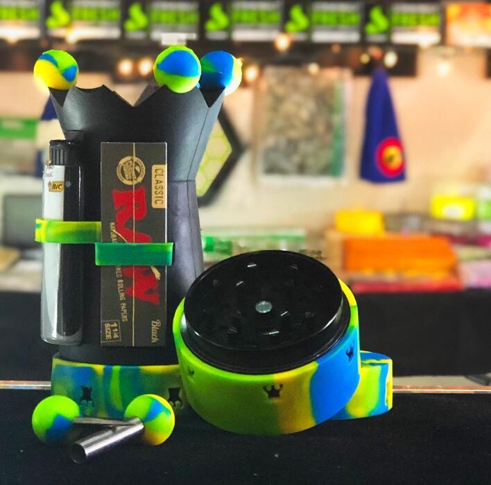 Images 710 Pipes - Smoke Shop