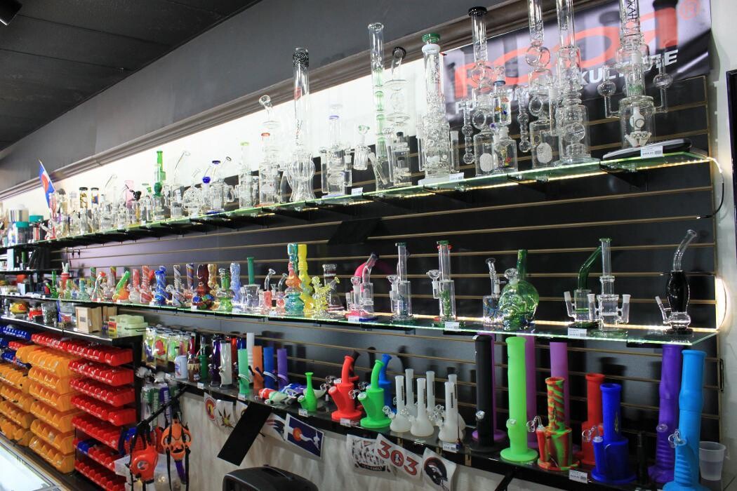 Images 710 Pipes - Smoke Shop