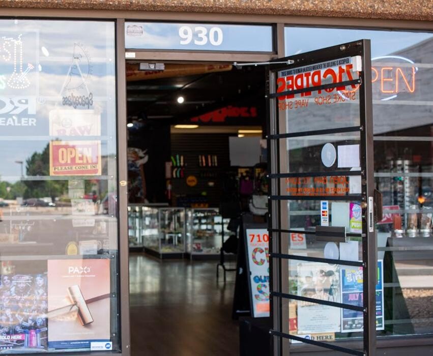 Images 710 Pipes - Smoke Shop