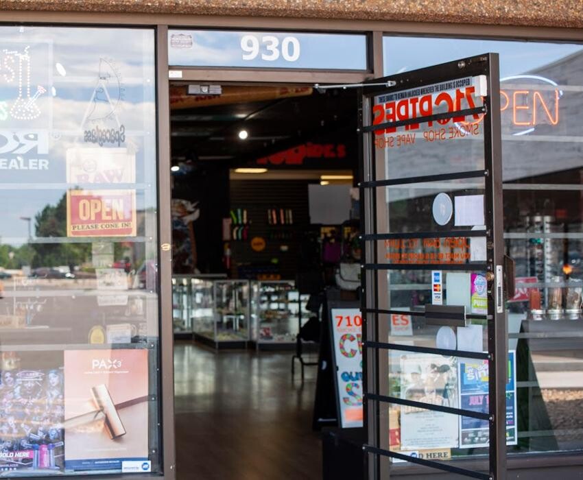 Images 710 Pipes - Smoke Shop