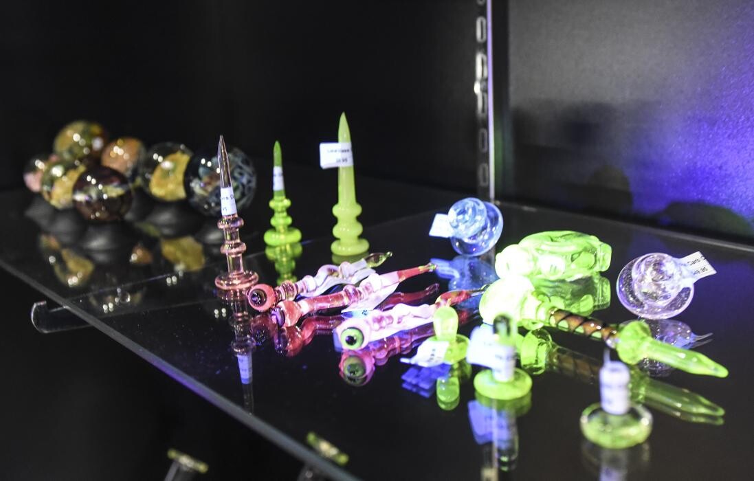 Images 710 Pipes - Smoke Shop