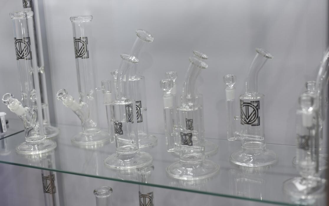 Images 710 Pipes - Smoke Shop