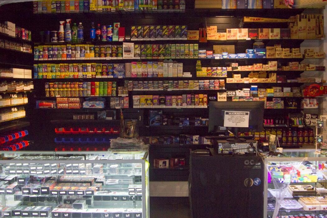 Images 710 Pipes - Smoke Shop