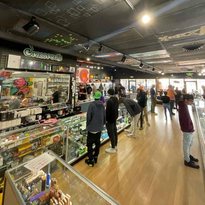 Images 710 Pipes - Smoke Shop