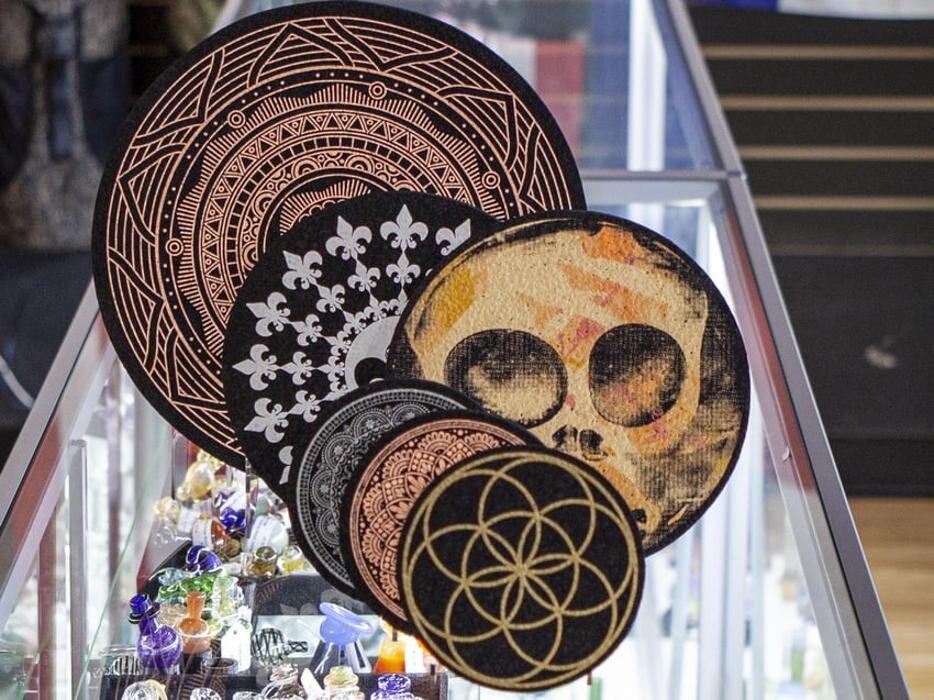 Images 710 Pipes - Smoke Shop