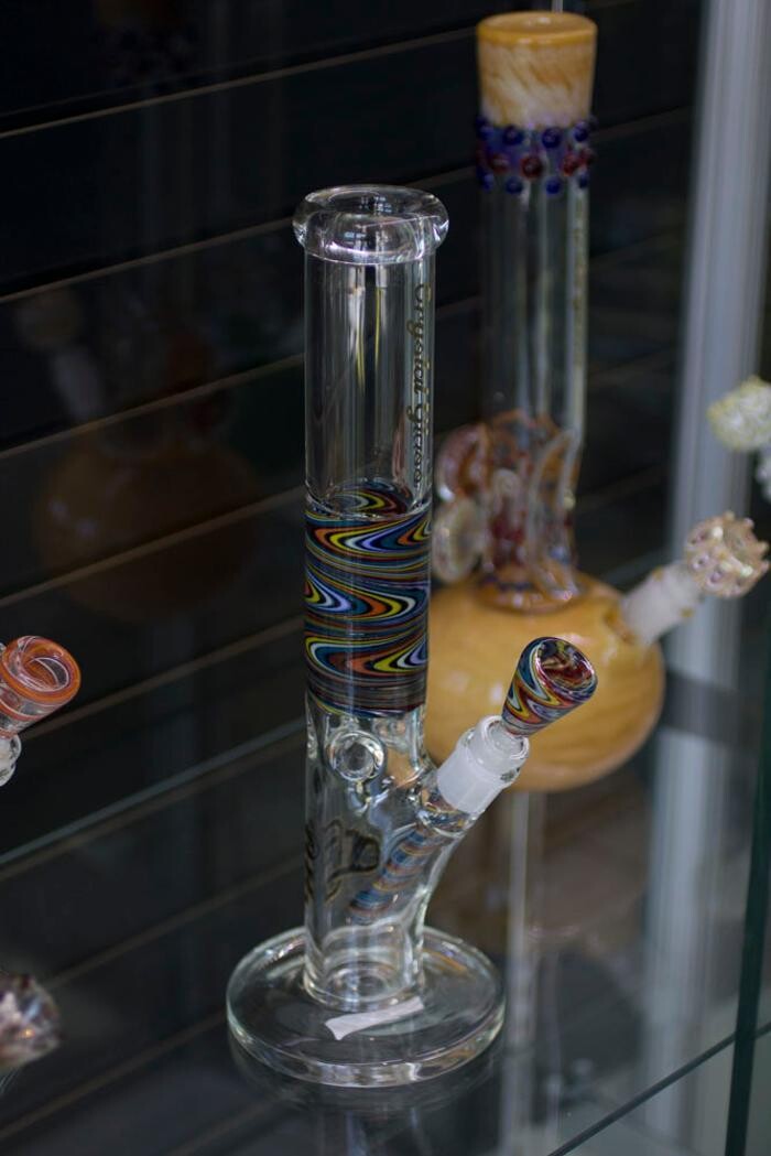 Images 710 Pipes - Smoke Shop