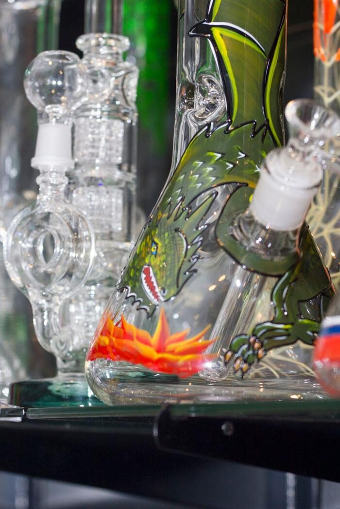 Images 710 Pipes - Smoke Shop