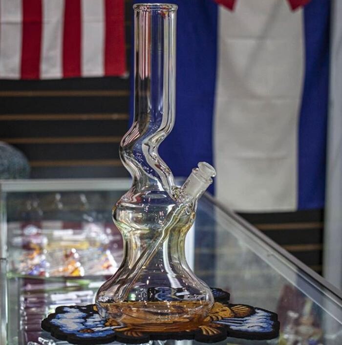 Images 710 Pipes - Smoke Shop