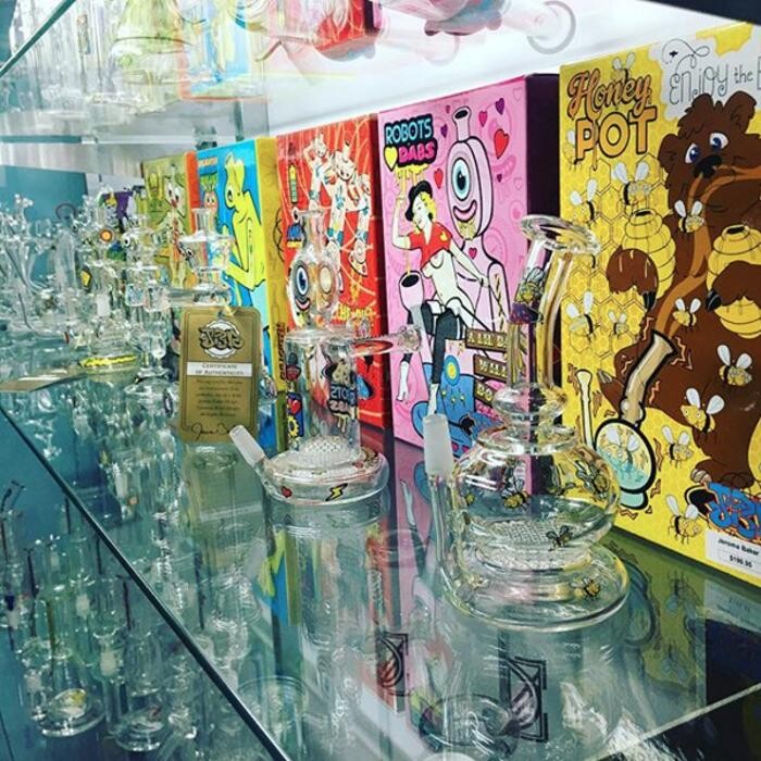 Images 710 Pipes - Smoke Shop