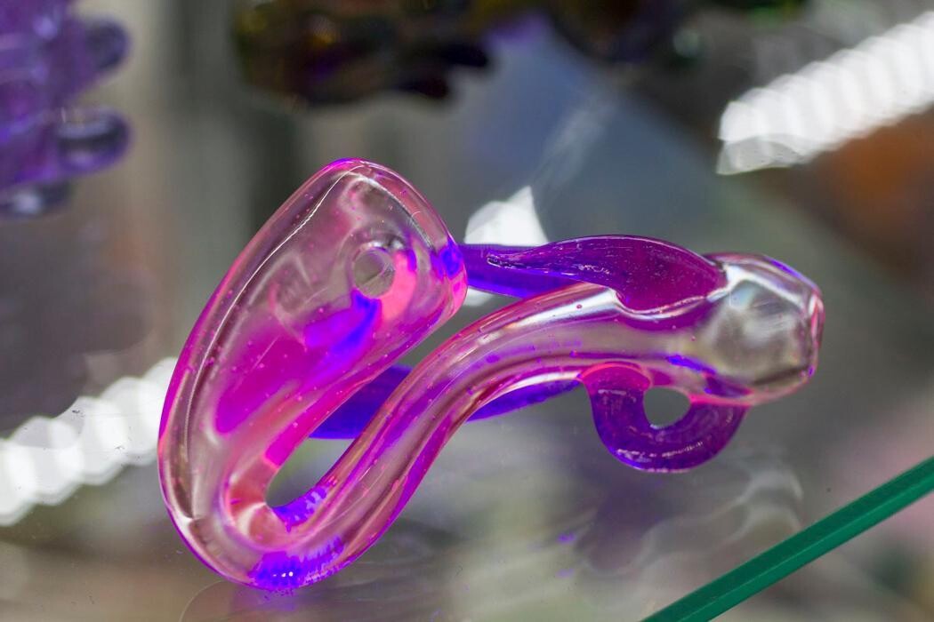 Images 710 Pipes - Smoke Shop