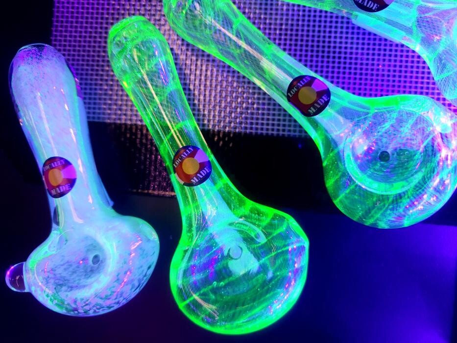 Images 710 Pipes - Smoke Shop