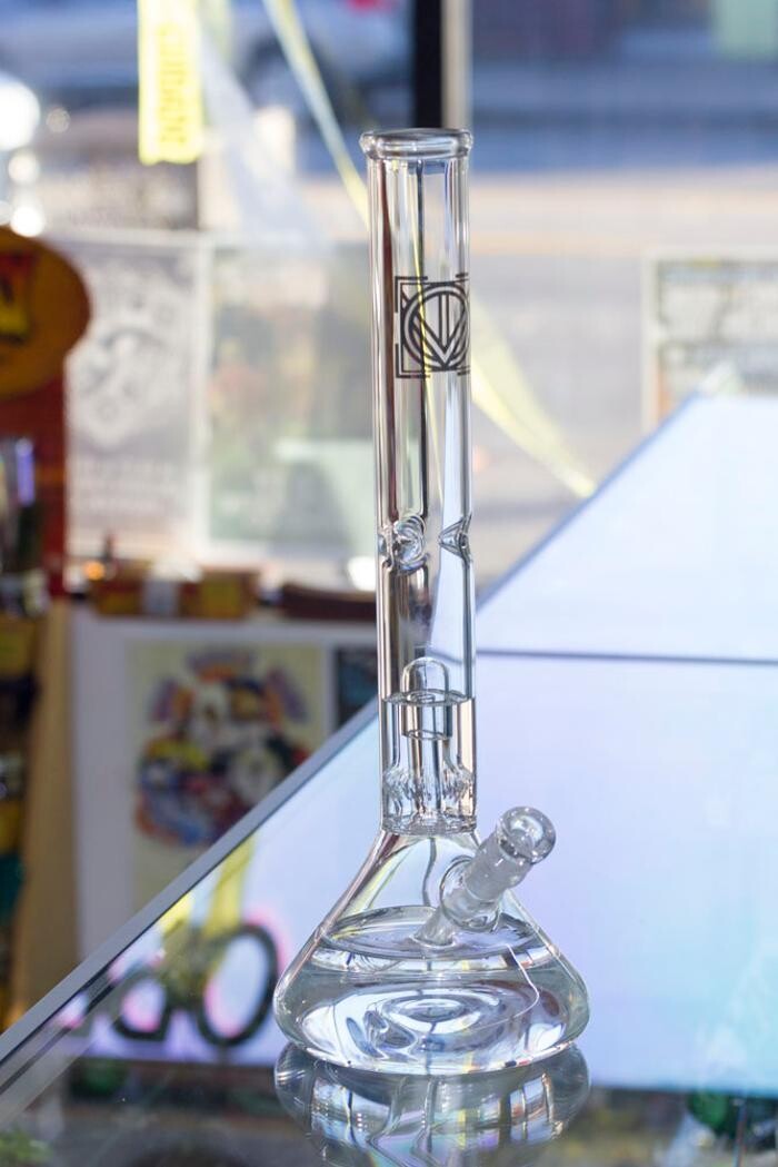 Images 710 Pipes - Smoke Shop