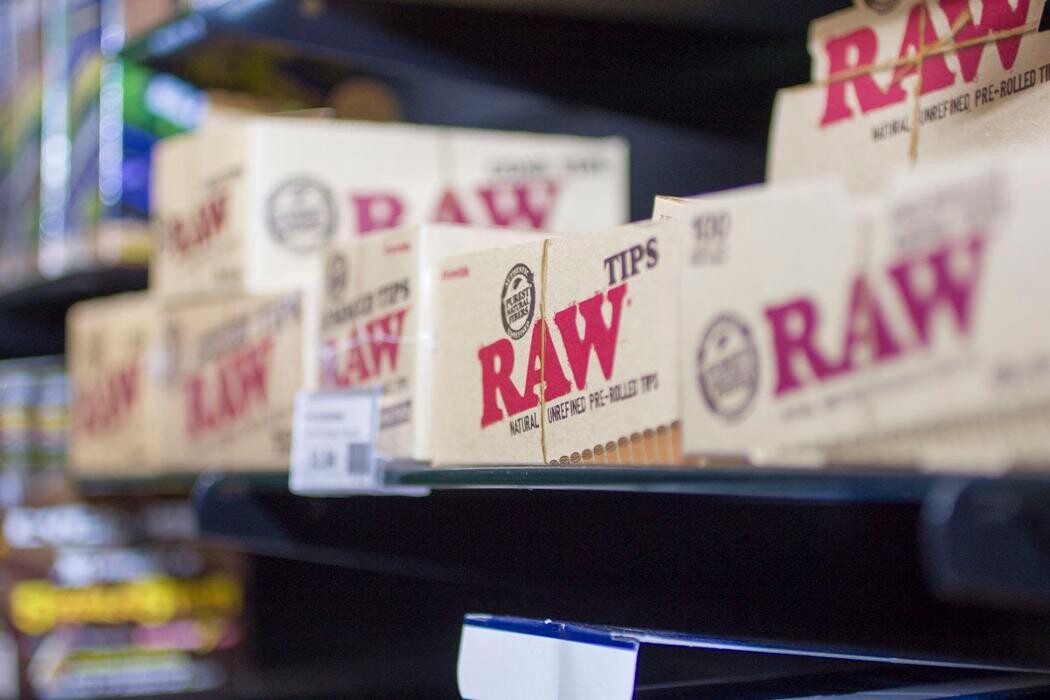 Images 710 Pipes - Smoke Shop