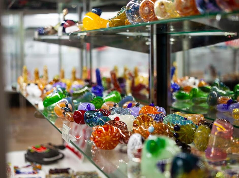 Images 710 Pipes - Smoke Shop