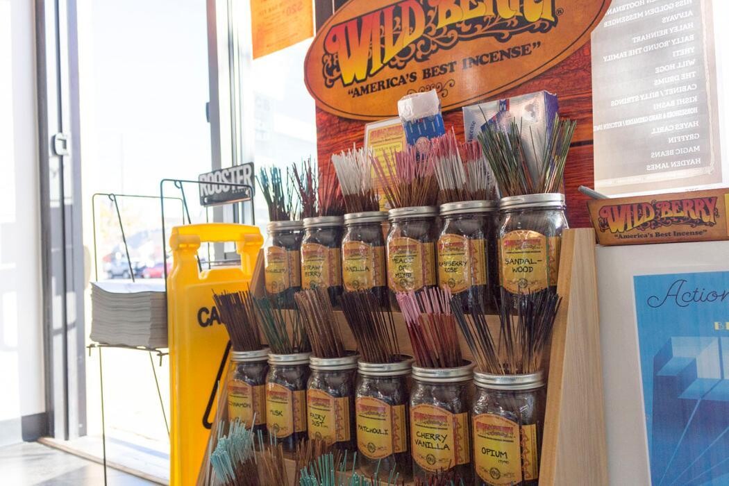 Images 710 Pipes - Smoke Shop