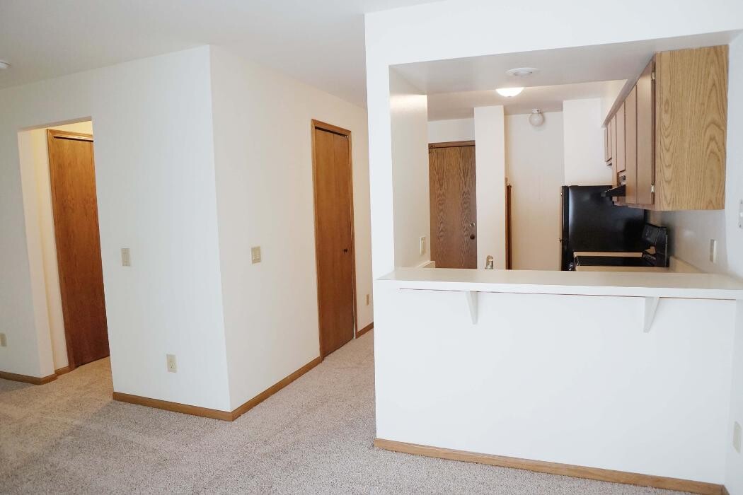 Images Oakbridge Court Apartments